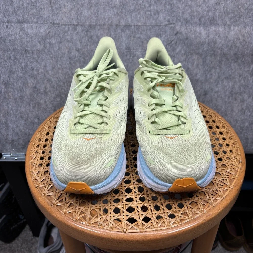 Hoka‎ One Clifton 8 Men's 10.5D Running Shoe Sneaker Light Green Butterfly